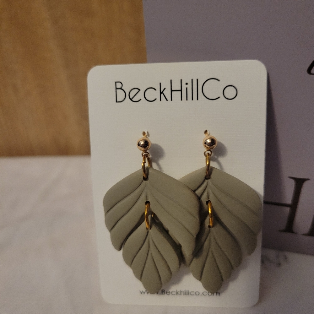 BeckHillCo Leaf Earrings in Gray